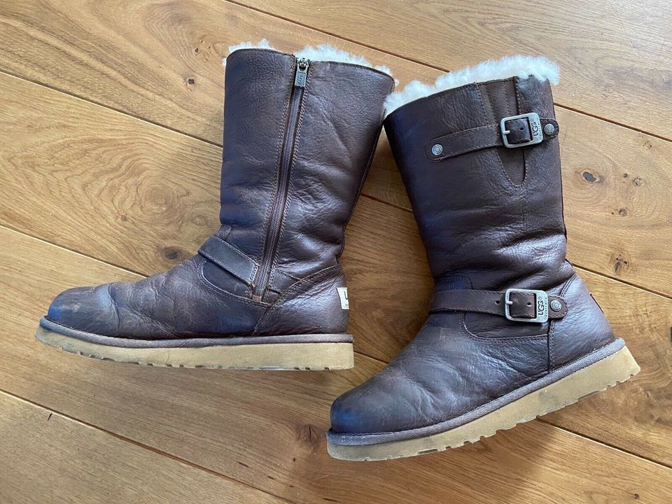 Original UGG Boots KENSINGTON, Größe 37/38, TOP- Zustand in Biedenkopf