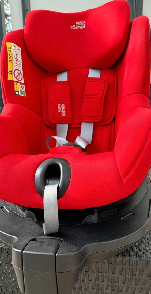 Kindersitz Britax Römer Dualfix M i-Size in Tauberbischofsheim