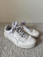 Weiße Sneaker von der Marke Puma in der Gr. 39 Sachsen-Anhalt - Magdeburg Vorschau