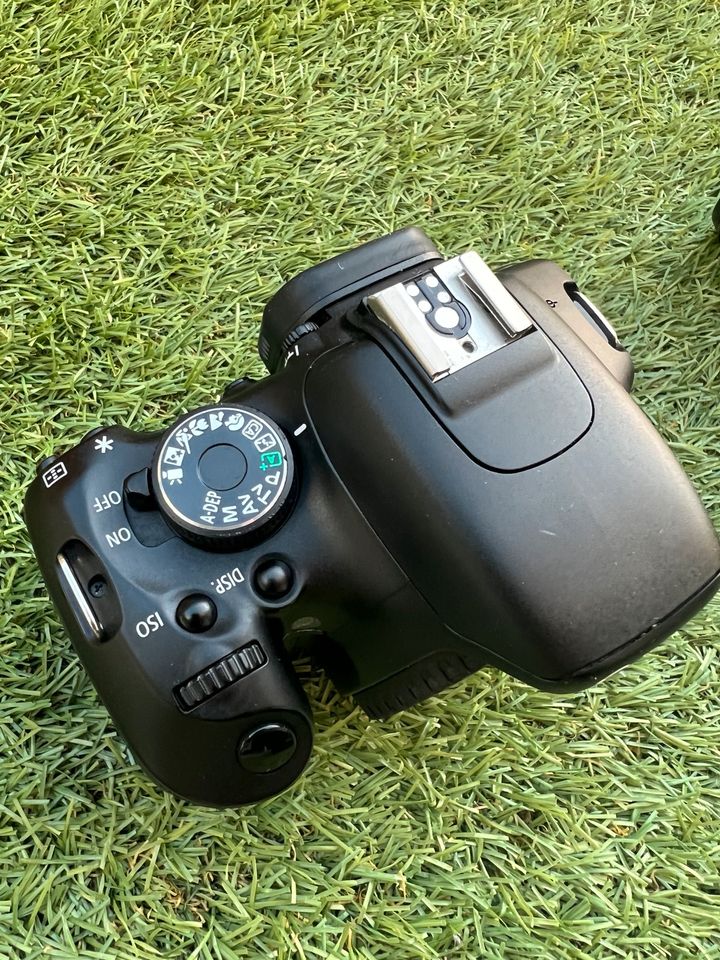 Canon EOS 600D / T3 Rebel DLSR Kamera + Teleobjektiv und viel zub in Langenfeld