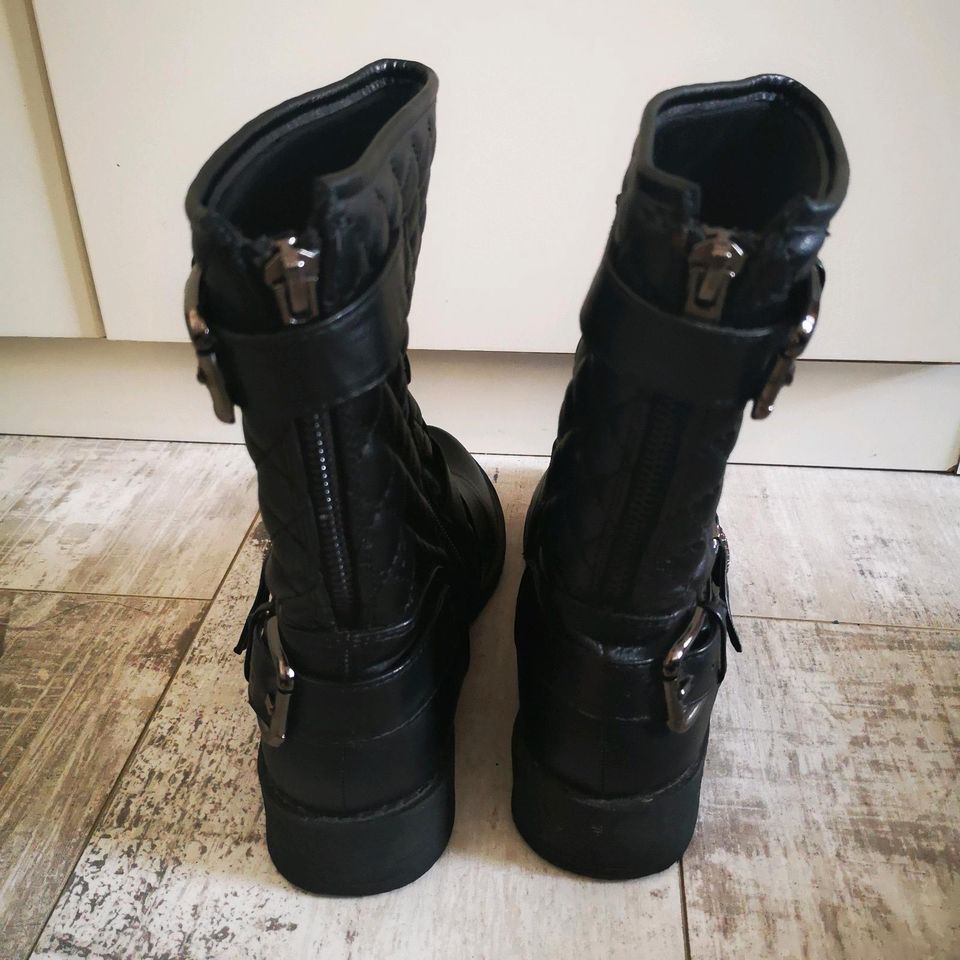 Buffalo Biker Boots Halbstiefel Gr.36 schwarz in Berlin - Reinickendorf |  eBay Kleinanzeigen ist jetzt Kleinanzeigen