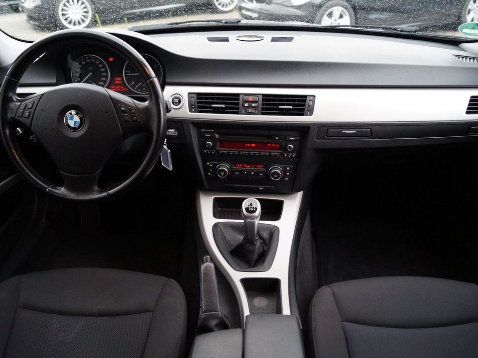 BMW 320d Touring ** beide Steuerketten neu !! ** in Landsberg (Lech)