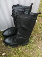 Schöne Stiefel Sachsen - Grimma Vorschau
