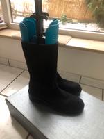 Prada Wildleder Stiefel Stiefelette Gr 40,5/41 Lammfell Hessen - Haiger Vorschau