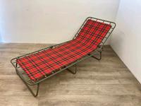 #A DDR Klappliege Campingliege Aluminium Stoff kariert klappbar Sachsen - Burgstädt Vorschau