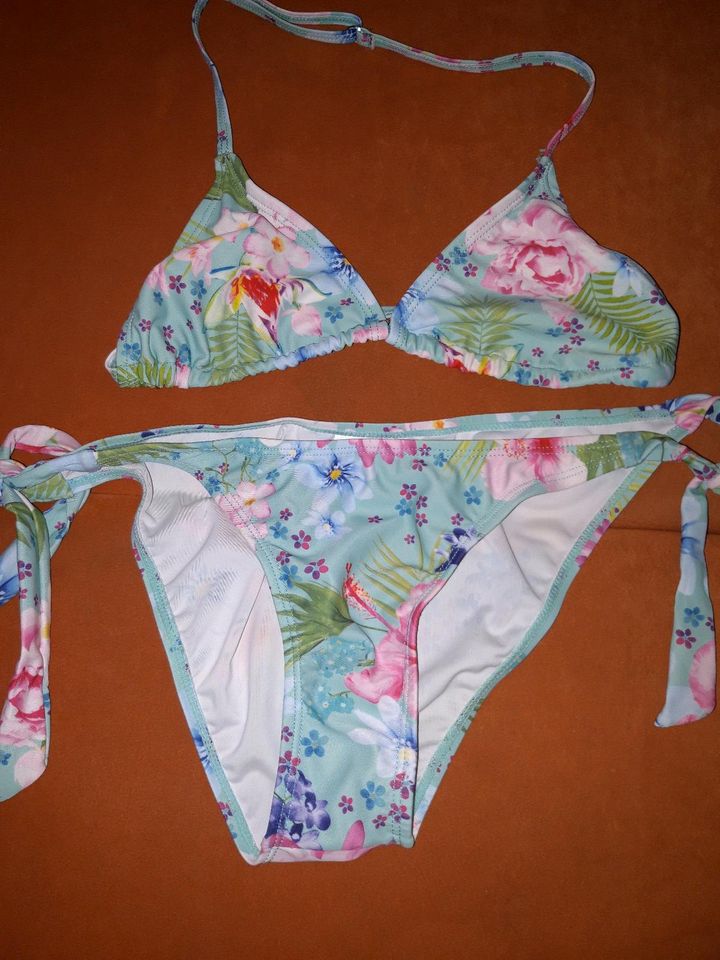 Bikini Gr  152 158 in Arnstein