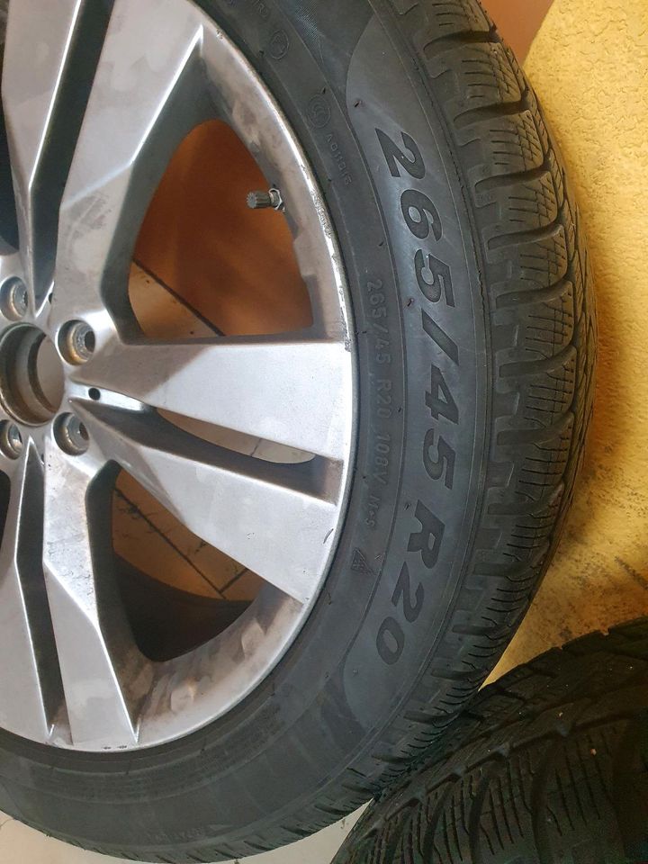 Mercedes ML/GLE 20 Zoll Winterräder 265/45/20 Pirelli in Neufahrn