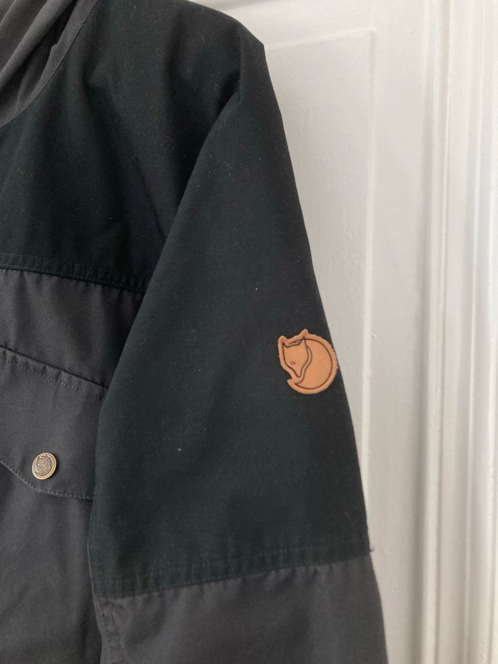 Fjällräven Vidda Pro Jacket M Größe XL dunkelgrau-schwarz in Berlin