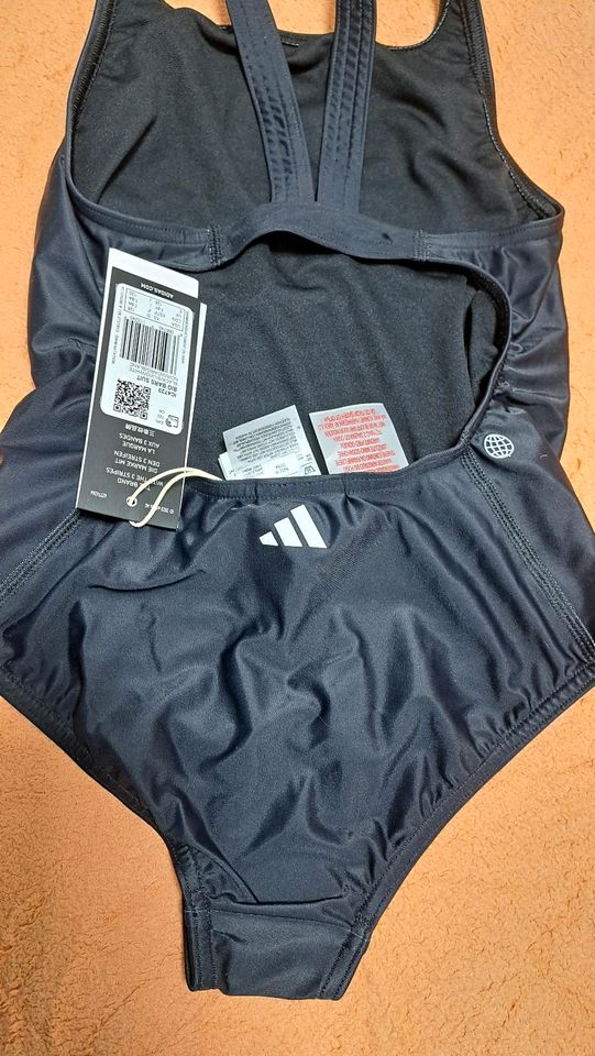 Adidas Mädchen Badeanzug 128 Neu Bikini in Wittenberge