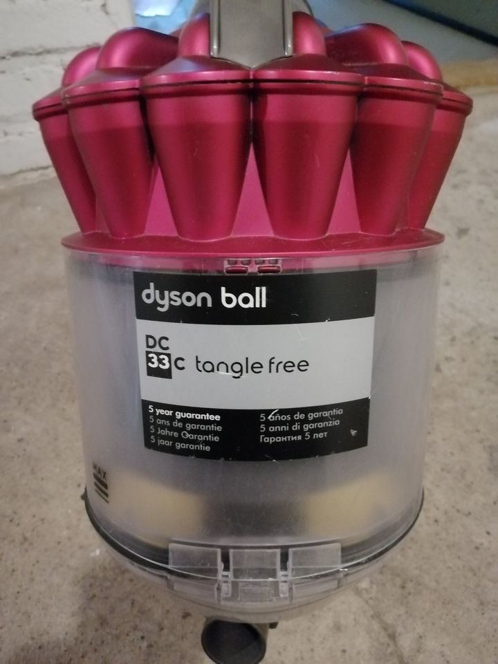 Dyson ball DC 33c Tangle Free in Dortmund