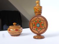 Bulgarische Rosenölflasche aus Holz mit Holzdöschen Nordrhein-Westfalen - Detmold Vorschau