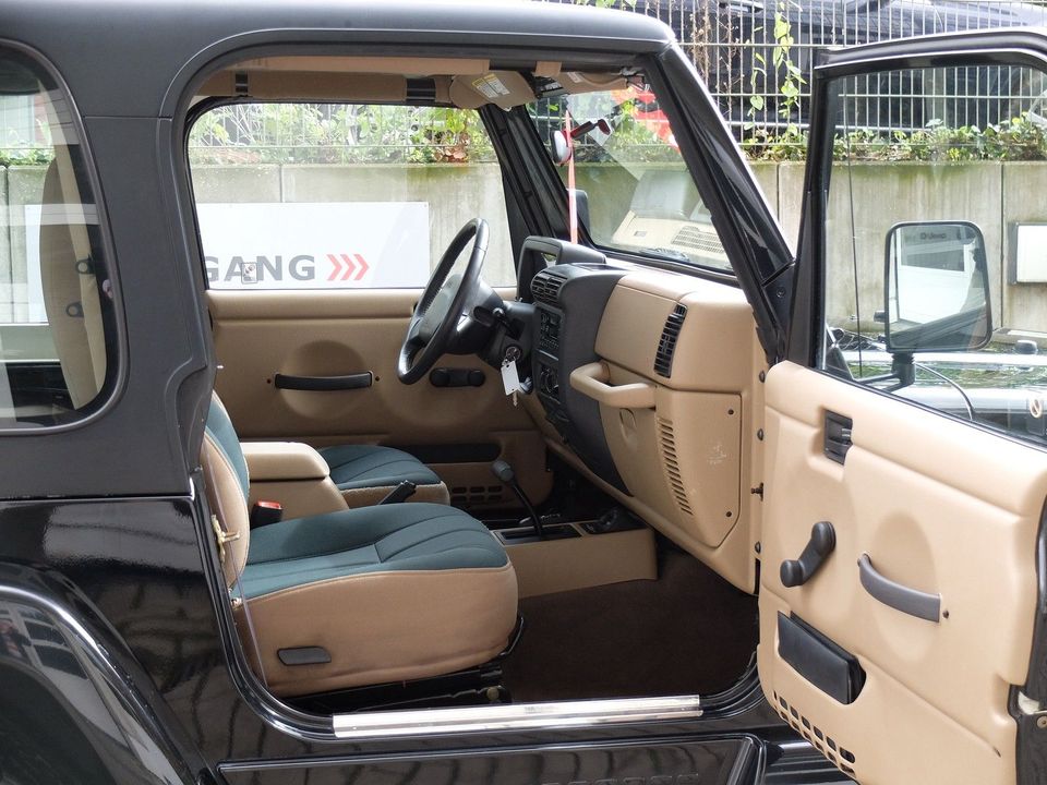 Jeep 4.0 Sahara Automatik Originalzustand in Düsseldorf