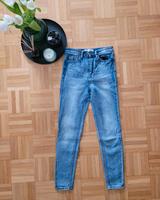 STRADIVARIUS Highwaist Jeans Hessen - Runkel Vorschau