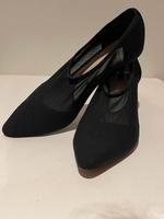 H&M: schwarze Pumps aus Mesh, Pfennigabsatz, Gr. 38 Findorff - Findorff-Bürgerweide Vorschau