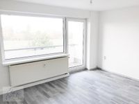 ***AB JUNI 2024 ZU VERMIETEN*** schön geschnittene 2-Raumwohnung mit großzügigem Balkon und Tageslichtbad mit Wanne Sachsen - Wülknitz Vorschau