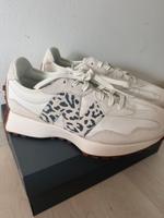New Balance Sneaker weiß in Größe 39 *neu* Ricklingen - Wettbergen Vorschau