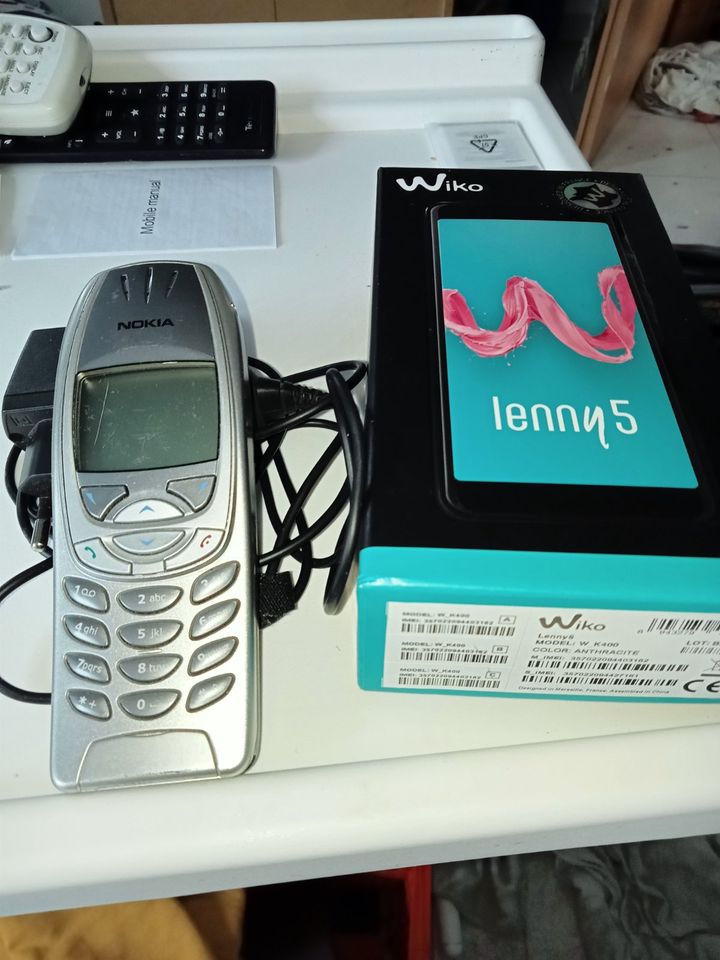 Smartphone Lenny 5 Handy Bares Telefon Rares Ersatzteile in Essen