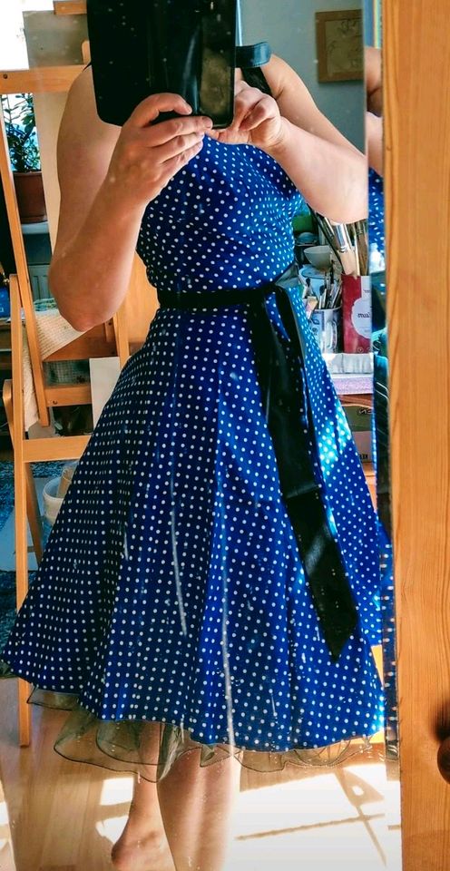 Bbonlinedress, Rockabilly Kleid, Petticoat extra, Gürtel, in Dresden