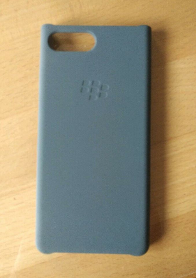 H2 Schutzhülle Blackberry Softshell für space blue grau in Mülheim (Ruhr)