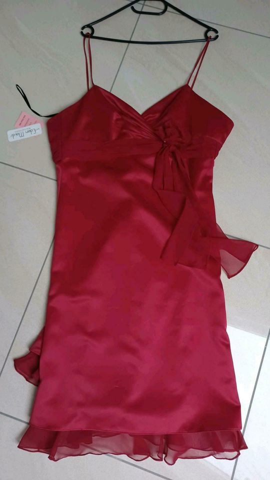 Kleid Abendkleid festlich Sommer rot Eden Maids S05 neu in Obernkirchen