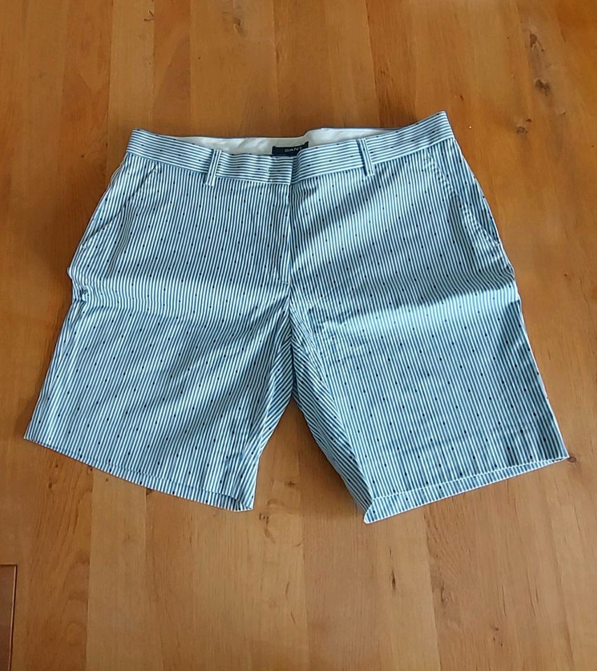 GANT Bermuda Shorts - hellblau weiß gestreift - Größe 42 (XL) NEU in Osnabrück
