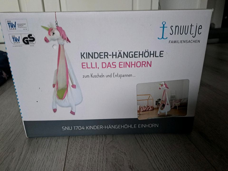 Kinder/ Hängehöle snuutje Elli das Einhorn in Rellingen