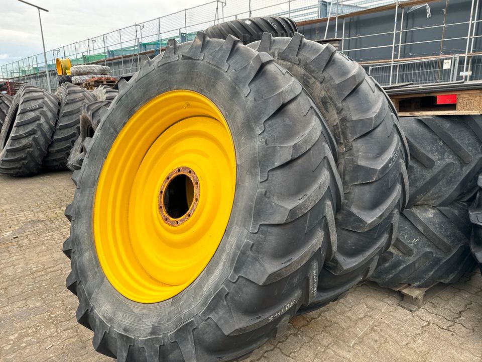 Räder John Deere 520/85R46 Michelin in Neubrandenburg