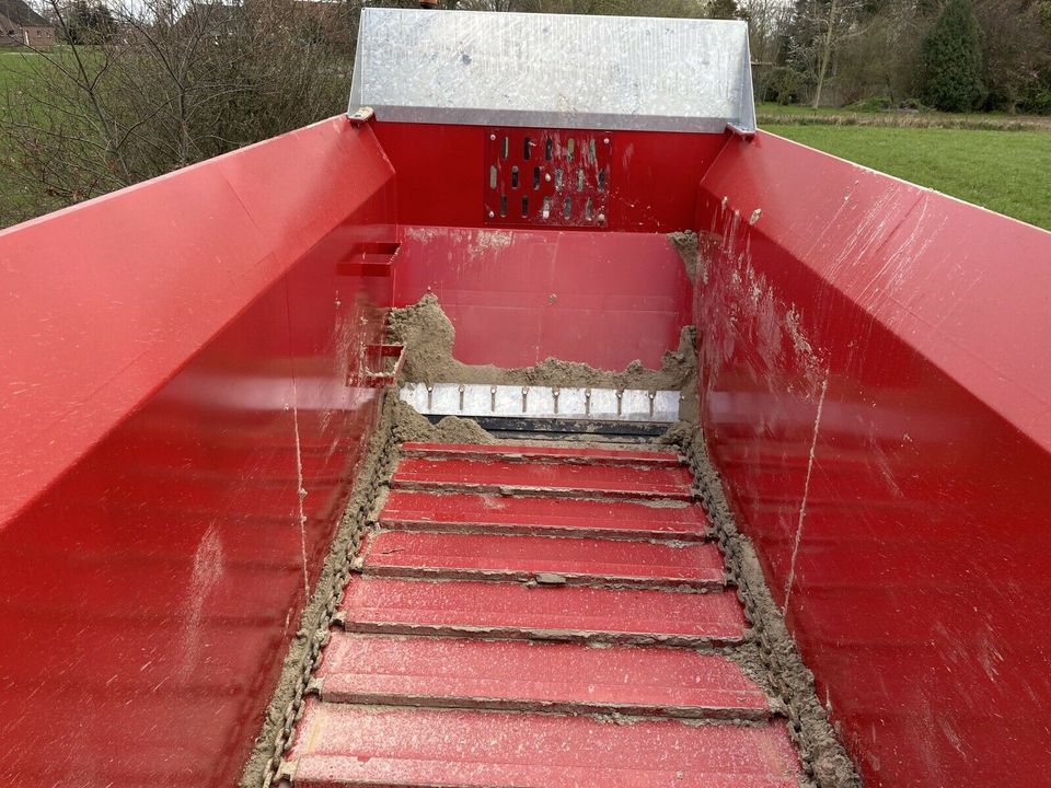 HiSpec Xcel Miststreuer Dungstreuer mit Kettenrotor in Südbrookmerland