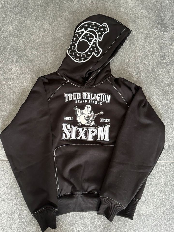 6PM x True Religion in Engelsbrand
