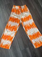 Liebesglück Hose Sommer orange weiß glänzend Gr.M/L Schleswig-Holstein - Schwartbuck Vorschau