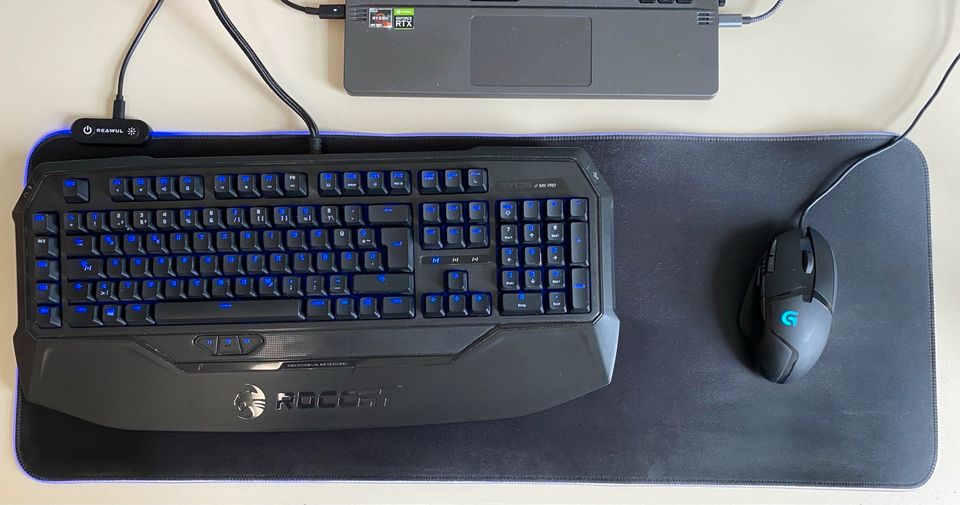 Gaming Tastatur und Maus + Deskpad in Berlin