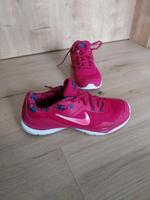 pinke Nike Flex TR 5 Sneaker Laufschuhe Größe 40 Sachsen - Malschwitz Vorschau