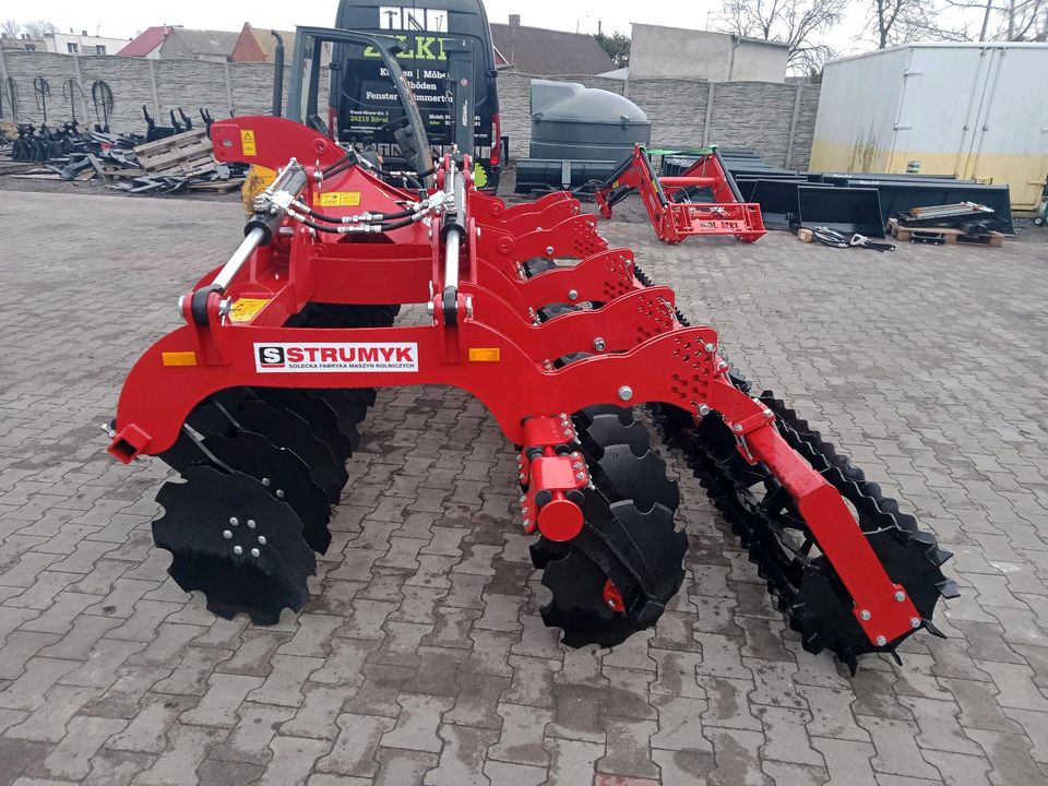 Scheibenegge 4 m Egge Schwere mit Hydraulik Qualitet Rohrwalze in Heilbad Heiligenstadt