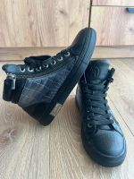 Emporio Armani original Sneaker  Stiefel Boots echtes Leder 36 München - Milbertshofen - Am Hart Vorschau