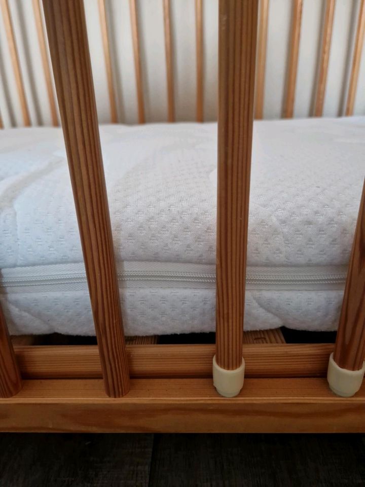 Matratze für babybett in Burow