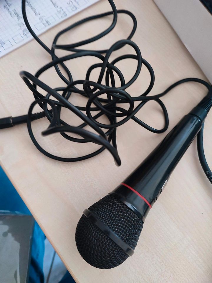 Mikrofon 4x mit Kabel und Stecker in Kraichtal