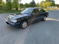 Mercedes W124 300D Oldtimer H-Zulassung Niedersachsen - Fürstenau Vorschau