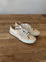 Superga Sneaker Schuh Gold Gr. 37 Nordrhein-Westfalen - Dormagen Vorschau