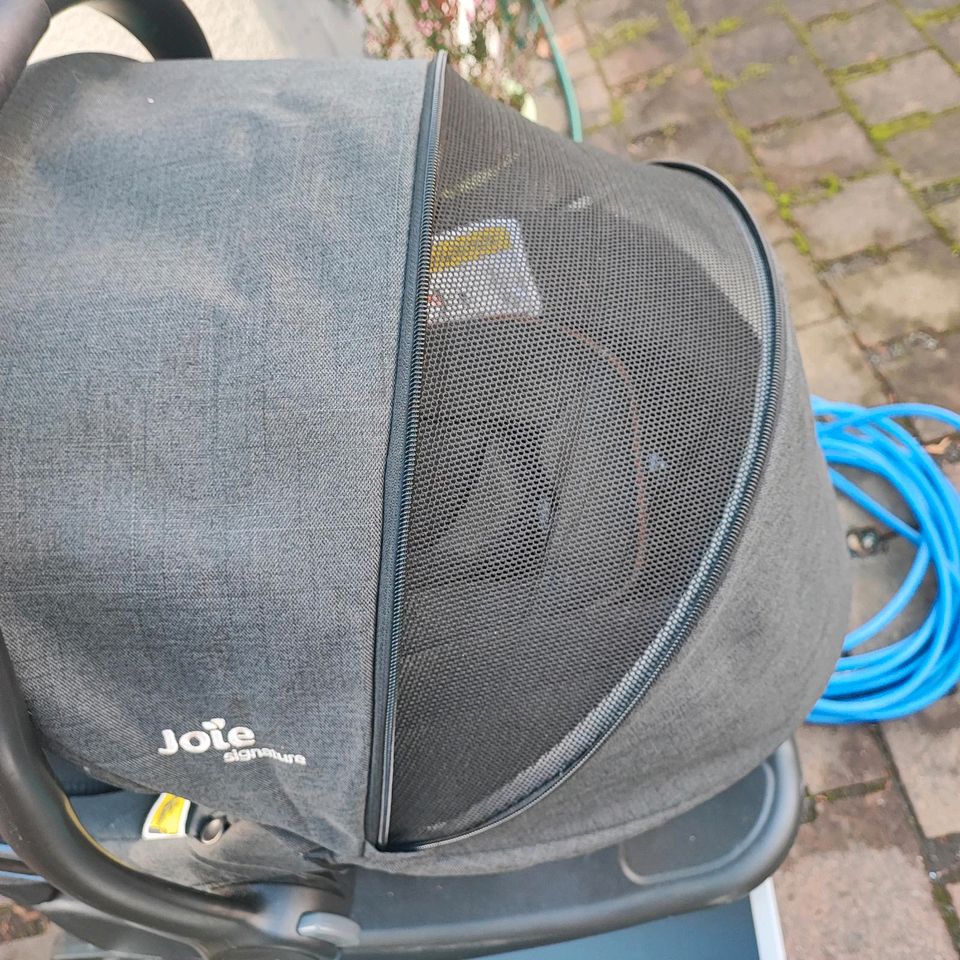 Joie Maxi Cosi mit Isofix in Zwenkau