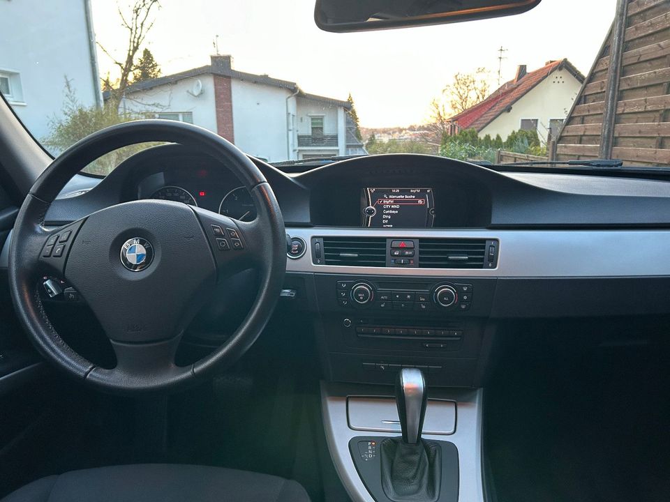 BMW 318d Tourining |Autom.|Standheiz.|Navi|Tempomat in St. Wendel