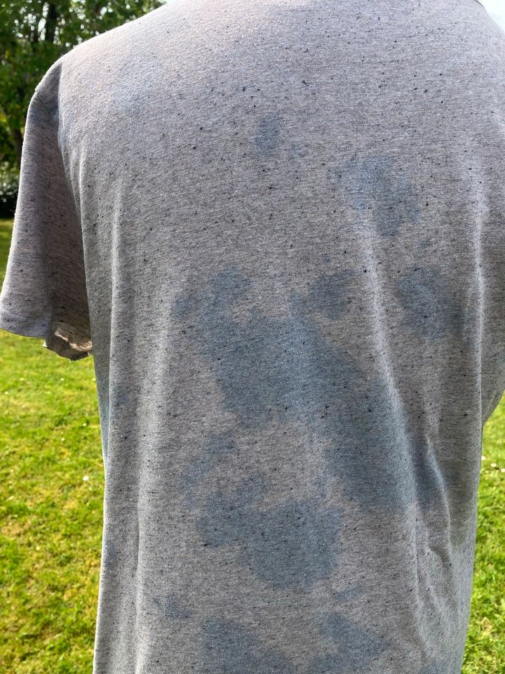 T-Shirt Scotch&Soda GR. L mit Aufdruck grau mit blauen Sprenklern in Bad Segeberg