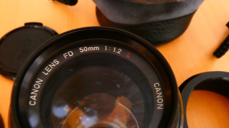 Canon FD/EOS 1.2 50mm L + Blende BS-52 + Skylight Linsenschutz in Schulenberg
