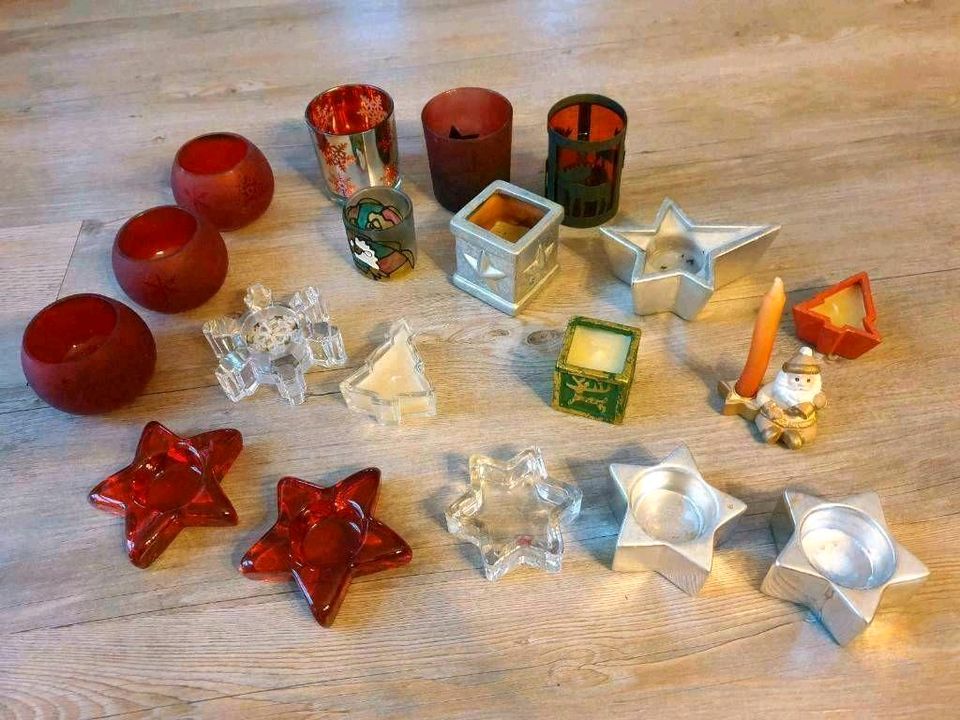 Weihnachtsdeko, Baumschmuck, Teelichter in Wrist