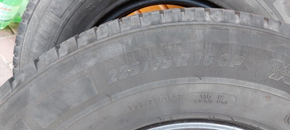 Michelin Agilis Camping Reifen 225/75 R16 CP 116Q 2Stück in Reinbek