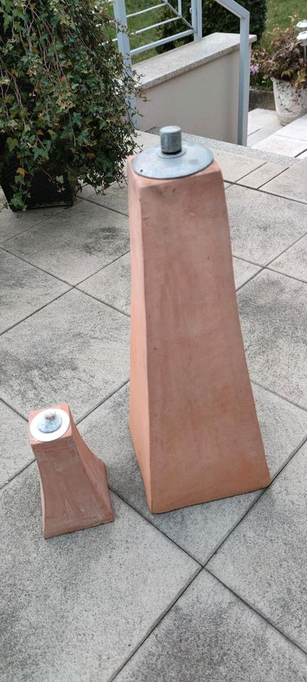 2 Öllampen 63 cm und 23 cm Terracotta Terrakotta in Hameln