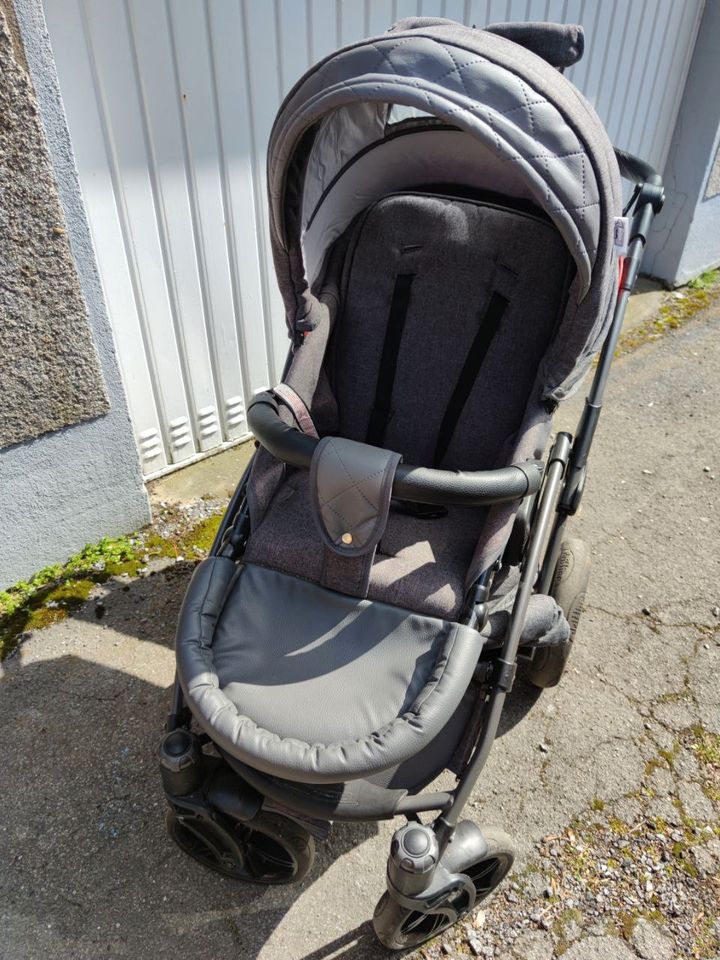 Kinderwagen + Babyschale + Sportsitz + MaxiCosi babyschale in Hattingen