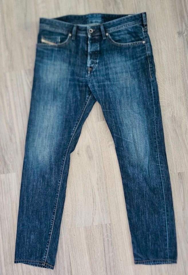 Diesel Jeans Hose Buster 32/32 in Kelsterbach