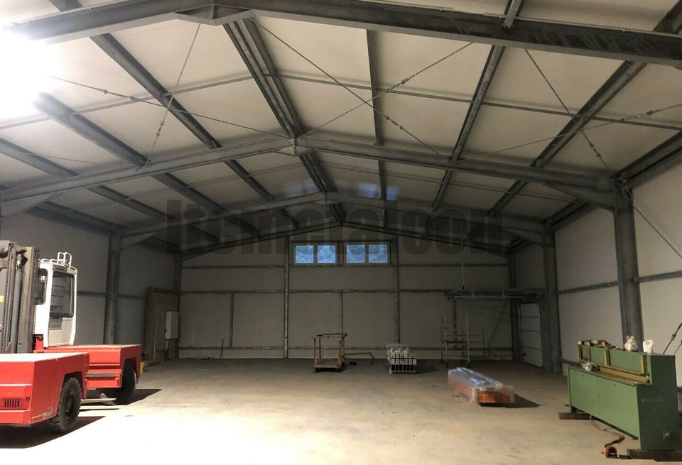 15x35x5m Isolierte Stahlhalle Werkstatt Gewerbehalle Lagerhalle in Erfurt