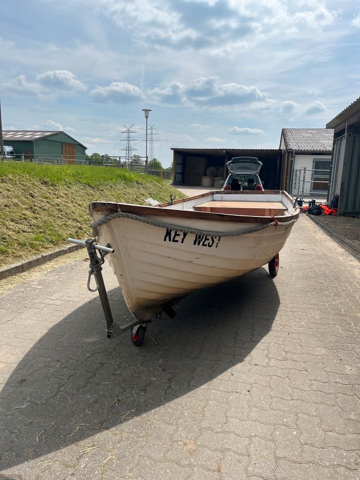 Ruderboot GFK Holz mit Honda 4-Takt Motor ggf. Liegeplatz Zubehör in Hamburg