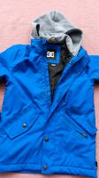 DC SHOECOUSA blaue Jacke Größe 10/M ca 152 Hessen - Gründau Vorschau